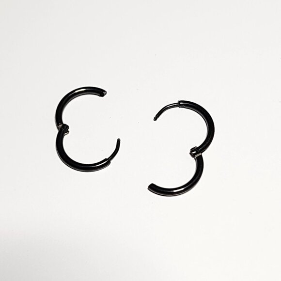 Black stainless steel hoop earrings NWOT - Picture 2 of 6